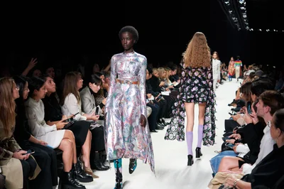 Look 7